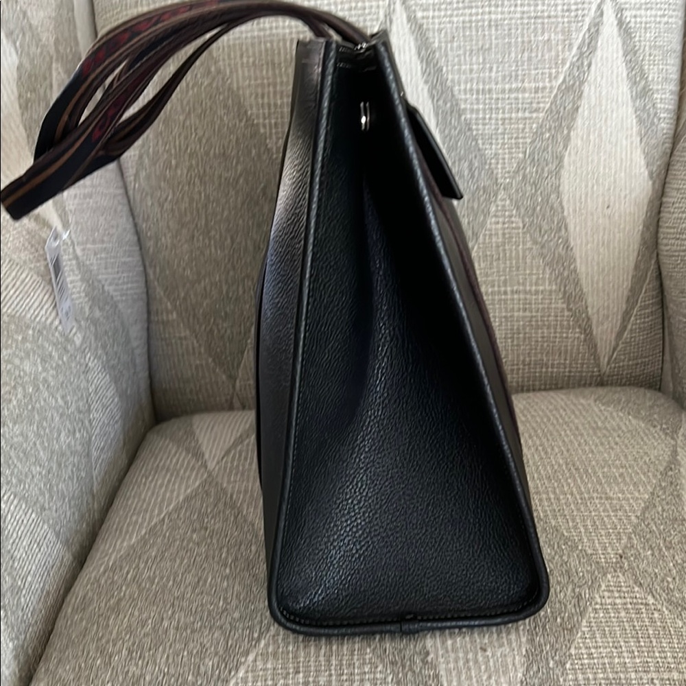 NWTCoach Black Tote or Briefcase Bag - Picture 8 of 13